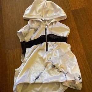 Youth small sleeveless hoodie